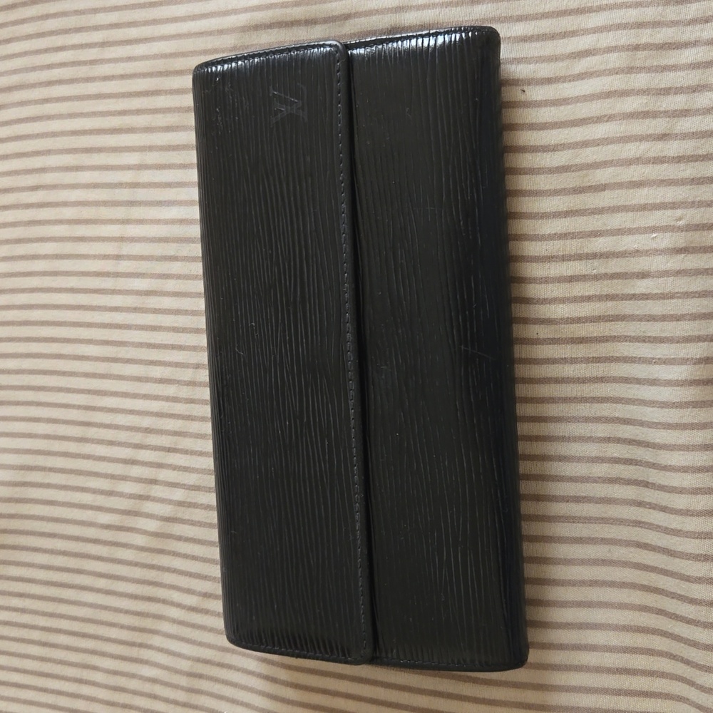 Louis Vuitton Black Leather Epi wallet
